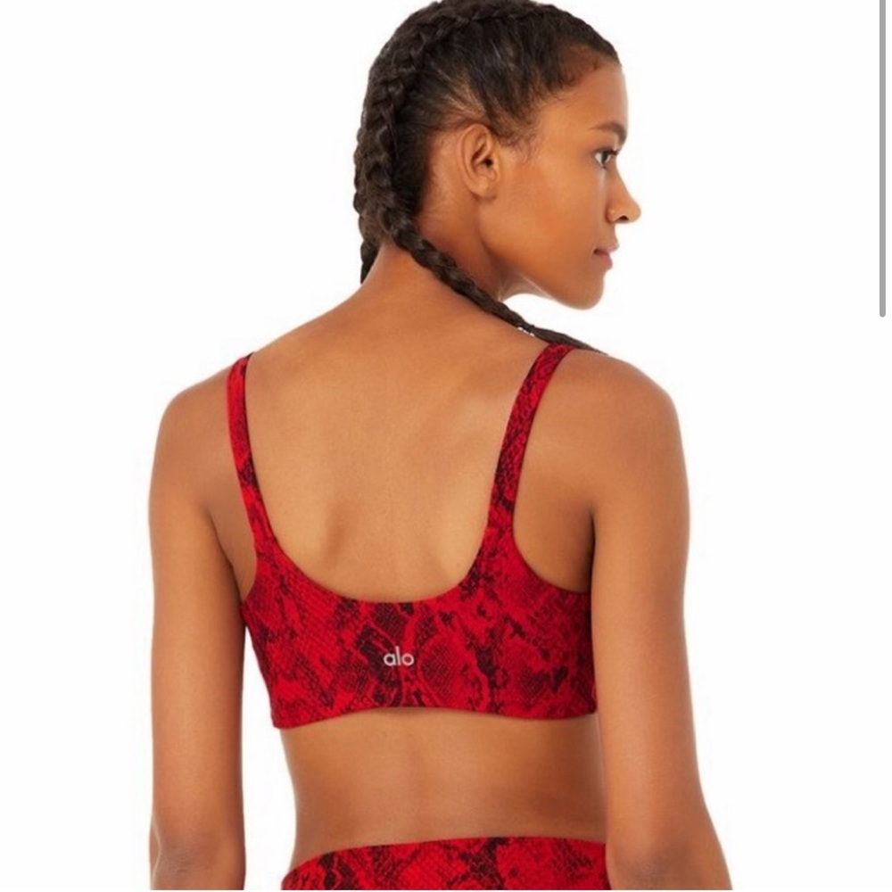 ALO Yoga Snakeskin Red Vapor Set LIMITED EDITION - Picture 4 of 11